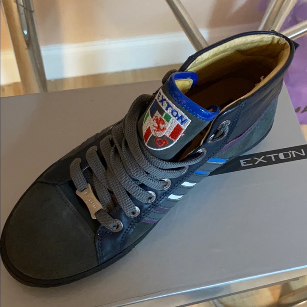 Man sneakers